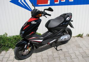 Yamaha Aerox 50, Führerscheinklasse AM