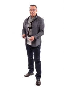 Peter Kratt, Fahrlehrer für alle Klassen